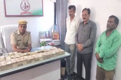 Udaipur News: उदयपुर पुलिस को मिली बड़ी कामयाबी, सवा करोड़ के पुराने नोटों के
साथ तीन गिरफ्तार - image
