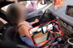 जयपुर में भी जैसलमेर जैसा मामला, कार में बैठी लड़की ने युवक के साथ की गंदी हरकत;
बॉयफ्रेंड ने बनाया वीडियो - image