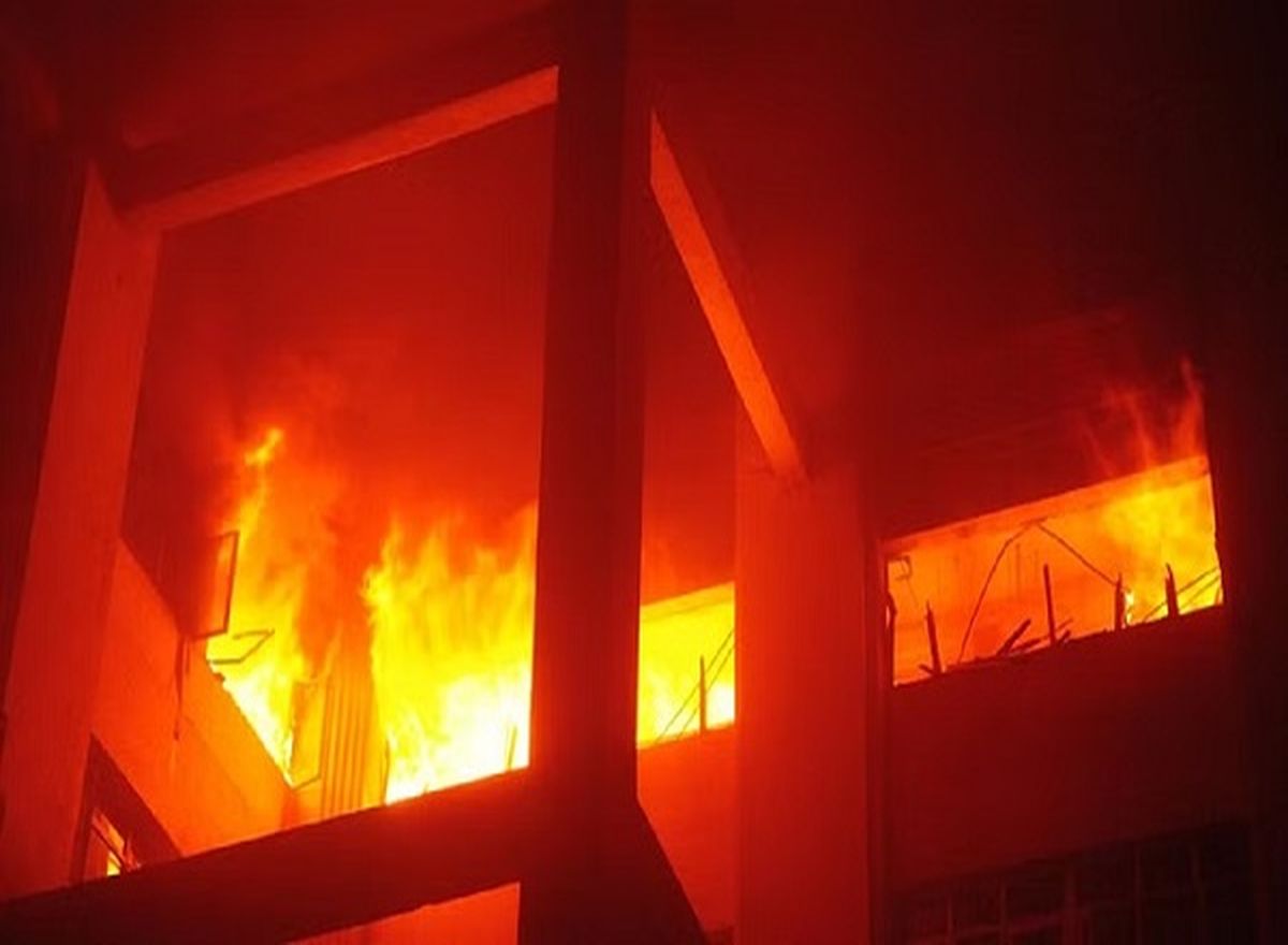 Fire in Ajmer: डिग्गी बाजार में धधक उठी होटल, लपटों में घिरे तीन लोग