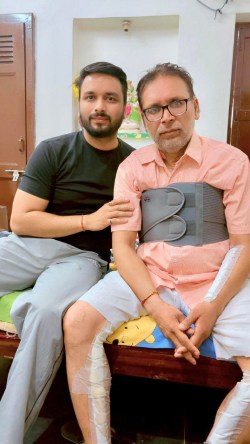 फादर्स डे: भजन गायकी में पिता से दो कदम आगे निकला बेटा - image