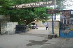 हत्या के मामले में दंपती समेत तीन जनों को उम्रकैद, एक-एक लाख रुपए जुर्माना - image