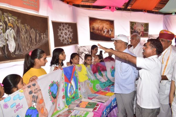 Pledge for water conservation echoed from Jada Pond