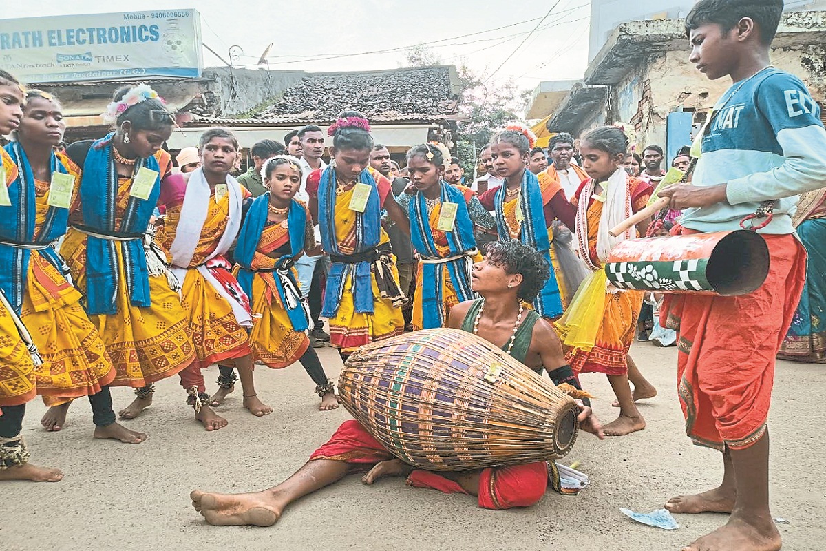 Goncha Mahaparva 2025: रथ में सवार होकर भक्तों को दर्शन देने श्री मंदिर से बाहर
आए भगवान जगन्नाथ, देखें…