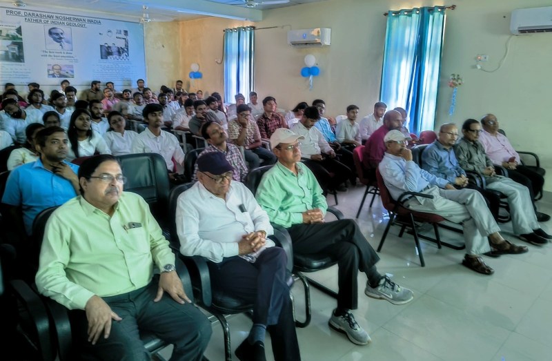 भूगर्भ शास्त्र विभाग में शुरु हुई व्याख्यान श्रृंखला