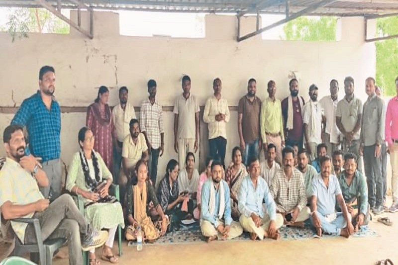 घटना में संलिप्त एसडीओपी पर कार्रवाई की मांग (Photo source- Patrika)