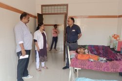 प्राथमिक स्वास्थ्य केंद्र की छत पर लीकेज देख भडक़े सीएमएचओ, दुरुस्त कराने दिए
निर्देश - image