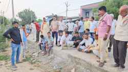 मुरैना में 30 करोड़ की लागत से बन रही गुणवत्ताहीन सडक़ - image