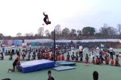 युवाओं ने मैदान में बिखेरा जलवा, योगा व मलखम्ब पर करतब देख खुली की खुली रह गई
आंखें - image