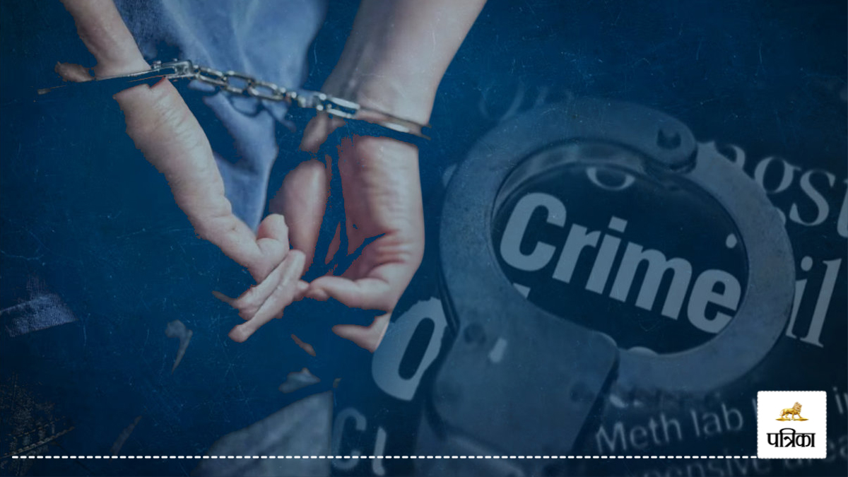 UP Crime: रेप पीड़िता पर दिनदहाड़े 10 राउंड फायरिंग, लड़की, मां-भाई और 2 राहगीरों
को लगी गोली