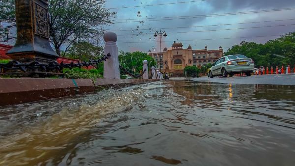 Rain in jaipur