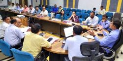 सख्त कार्रवाई… तहसीलदार, नायब तहसीलदारों के एक माह का वेतन काटने के आदेश - image