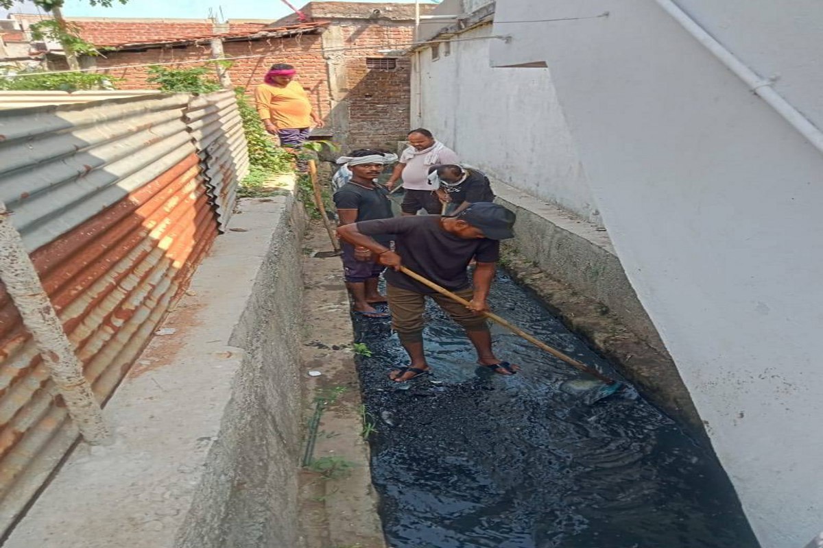 नाले से अतिक्रमण हटेंगे तब ही रूकेगा जलभराव - image