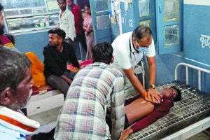 बच्चे के सीने पर गिरी आकाशीय बिजली से हुई मौत, दो झुलसे 