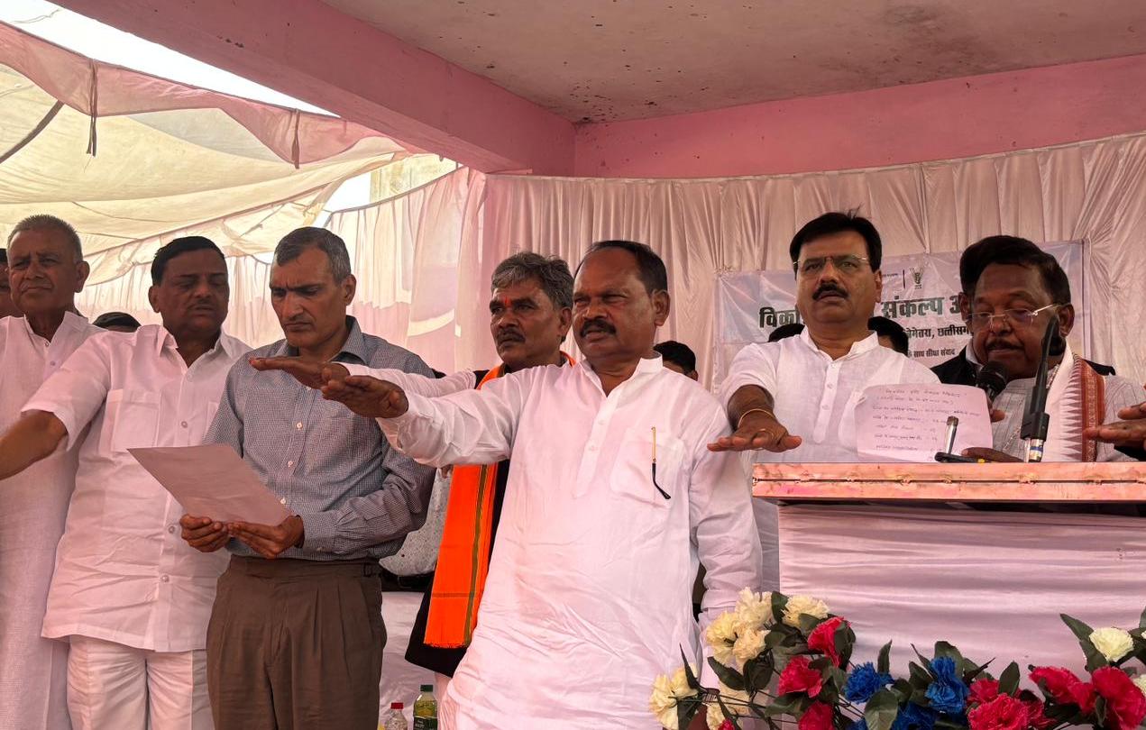 CG News: कृषि मंत्री रामविचार नेताम विकसित कृषि संकल्प अभियान में हुए शामिल,
देखें Photo