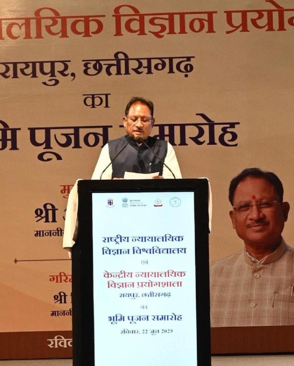 गृहमंत्री शाह की समीक्षा बैठक! युवाओं से हिंसा छोड़ मुख्यधारा से जुड़ने की अपील, देखे Photo...