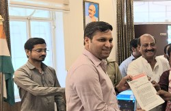 32 लाख के घोटाले में डीएम का बड़ा एक्शन, प्रधान के वित्तीय और प्रशासनिक अधिकार
छीने, ग्राम निधि खर्च पर रोक - image