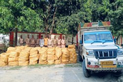 Lakhimpur Kheri: भारत- नेपाल बॉर्डर पर दो करोड़ रुपये का सेक्स टॉय बरामद, दो
आरोपी गिरफ्तार, अश्लील सामग्री के तस्करी का बड़ा खुलासा - image