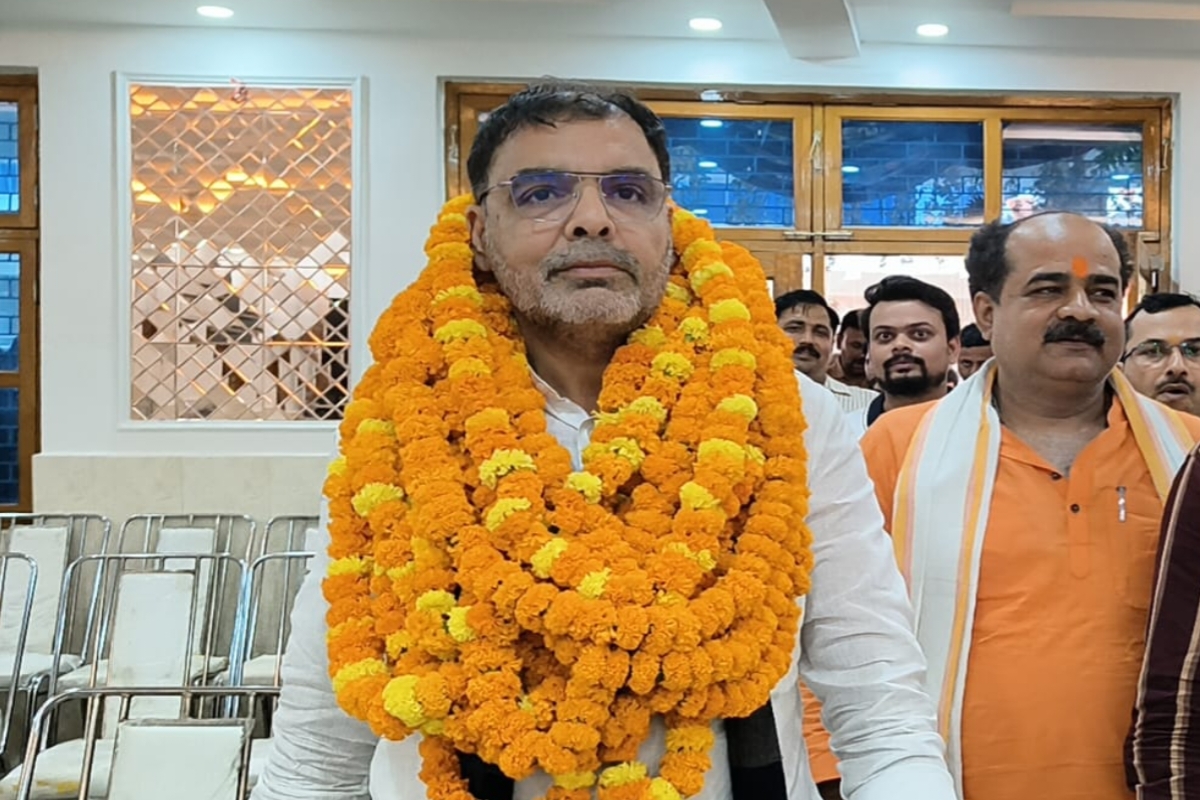 मऊ पहुंचे राष्ट्रीय कुश्ती संघ के अध्यक्ष, MLC चुनाव को लेकर बनाया माहौल