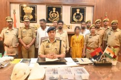 Kushinagar: शादी के बाद भी प्रेमी नही माना तो प्रेमिका ने उठाया खौफनाक कदम, फोन
कर बुलाया फिर कर दी हत्या - image