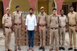 Mau crime: शराब और बियर का अवैध तस्कर निकला पेट्रोल पंप मालिक - image