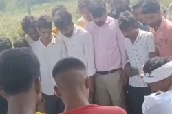 UP News: बाप बेटे ने उठाया खौफनाक कदम, सरयू नदी में लगाई छलांग, बेटे की मौत पिता
की हालत गंभीर - image