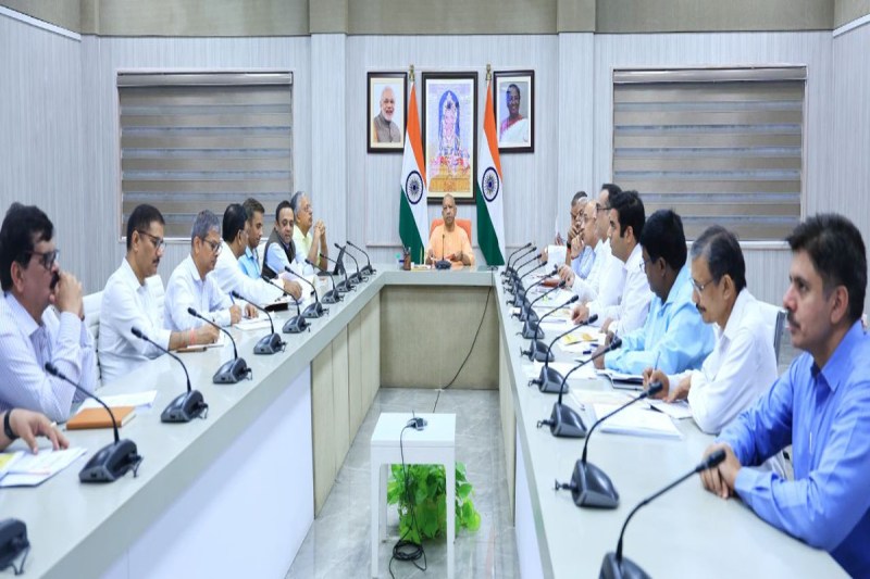 UP Labour Department Nivesh Mitra फोटो सोर्स : Patrika