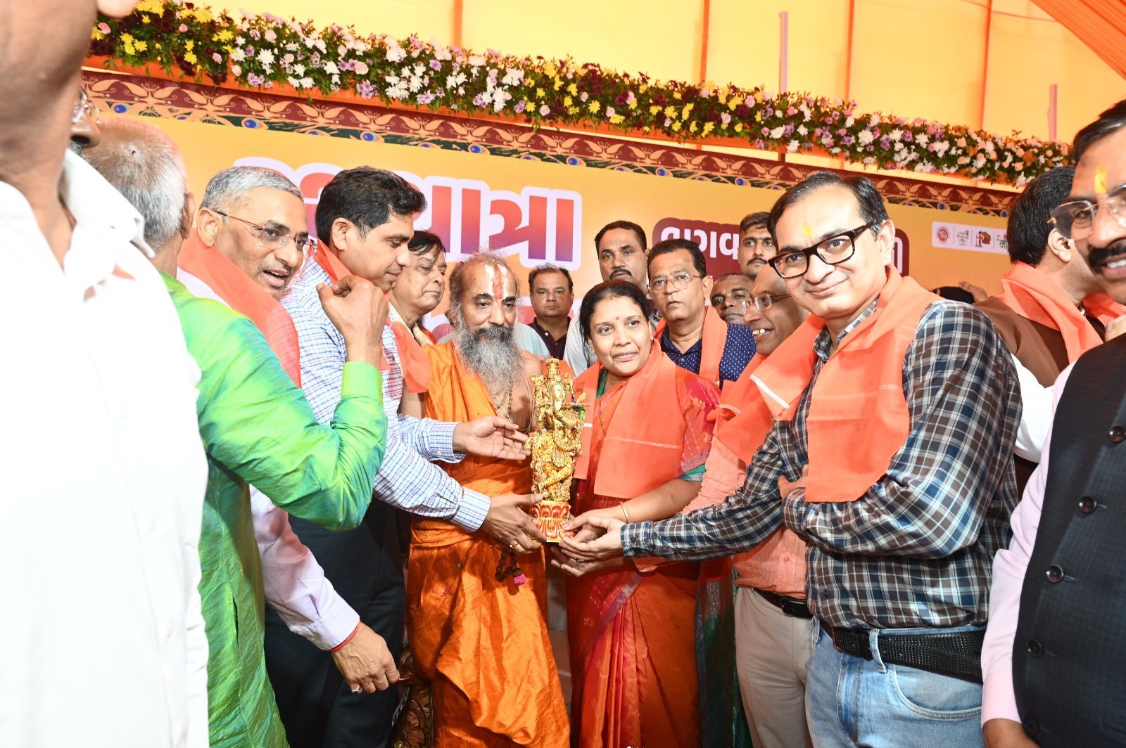 महापौर ने किया भगवान जगन्नाथ का स्वागत