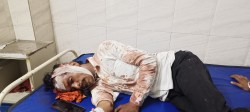 बेटी को लेने उसकी ससुराल आए माता-पिता व चाचा को बेरहमी से पीटा, कार में की
तोड़फोड़ - image