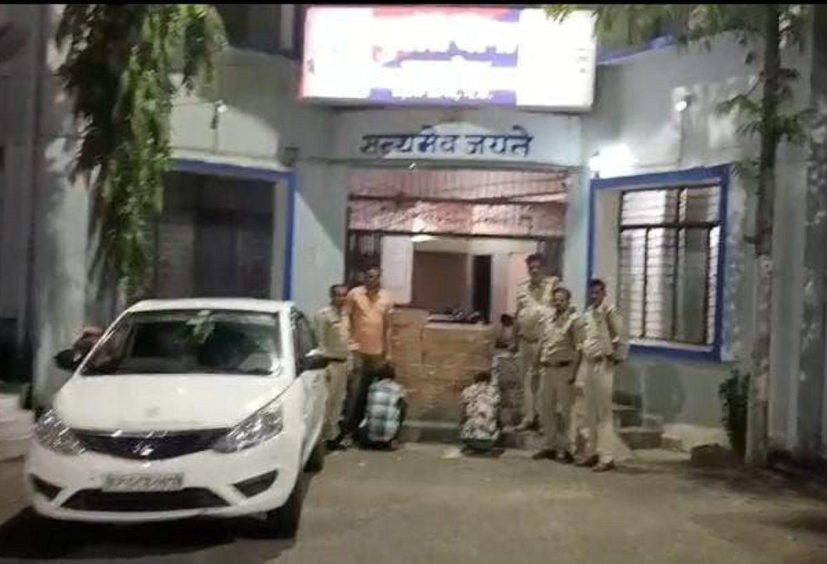 गढ़ाकोटा पुलिस ने पकड़ी 28 पेटी अबैध शराब, आरोपी गिरफ्तार
