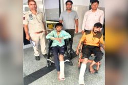 जयपुर में टंगड़ी मार गैंग की दहशत, पहले राहगीरों से करते हैं झगड़ा, फिर ध्यान
बंटाकर जेब से निकाल लेते हैं पैसे - image