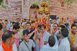 मचकुण्ड पर निकाली भगवान जगन्नाथ की रथयात्रा - image