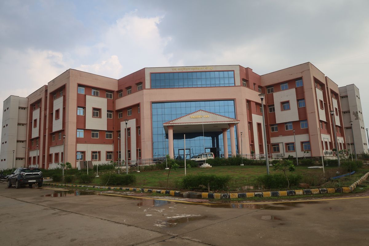 मेडिकल कॉलेज में चार दानवीरों ने लिया देहदान का संकल्प Four donors pledged to donate their bodies in the medical college