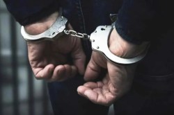 Lucknow SUV Gang Arrest: लखनऊ में कुख्यात SUV गैंग का पर्दाफाश: एक और सदस्य
गिरफ्तार, गोलीबारी से दहशत - image