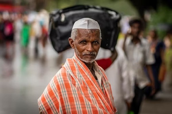 Weather Update: भीषण गर्मी के बीच राहत भरी खबर! इन जिलों में हो सकती है बारिश, येलो अलर्ट जारी