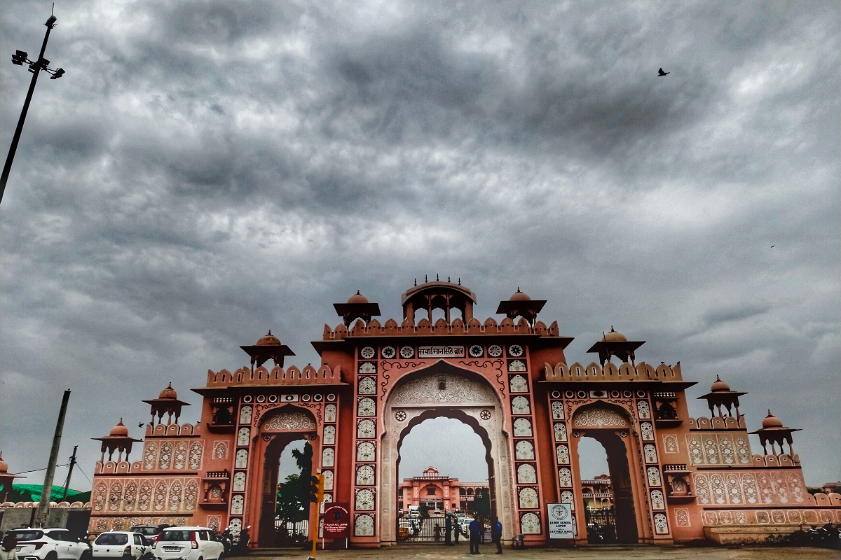 RajasthanWeather : जयपुर में मौसम का मिजाज खुशनुमा, आज सवेरे ही बादल छाए
