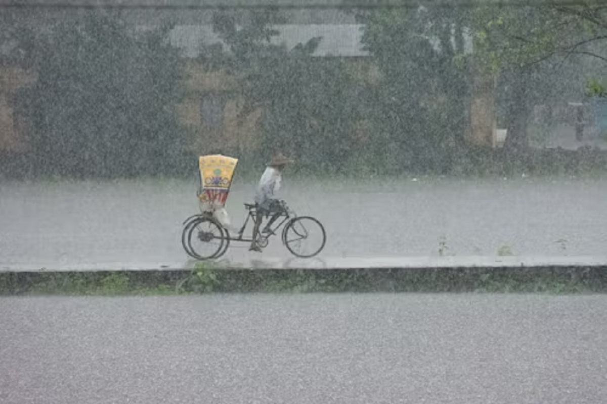 Weather Update: प्रदेश में अगले 5 दिनों तक होगी भारी बारिश, इन जिलों में जमकर बरसेंगे बादल, Alert