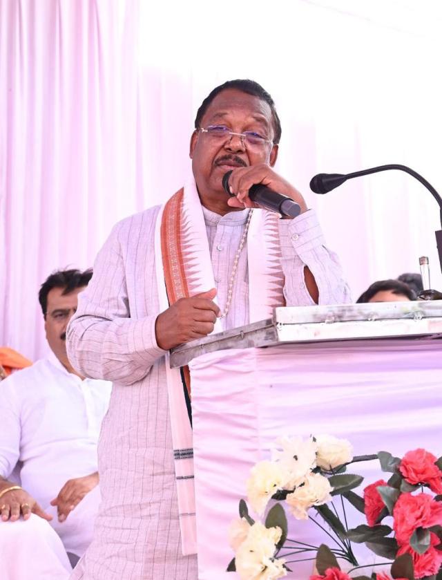 कृषि मंत्री रामविचार नेताम विकसित कृषि संकल्प अभियान में हुए शामिल, देखें PHOTO