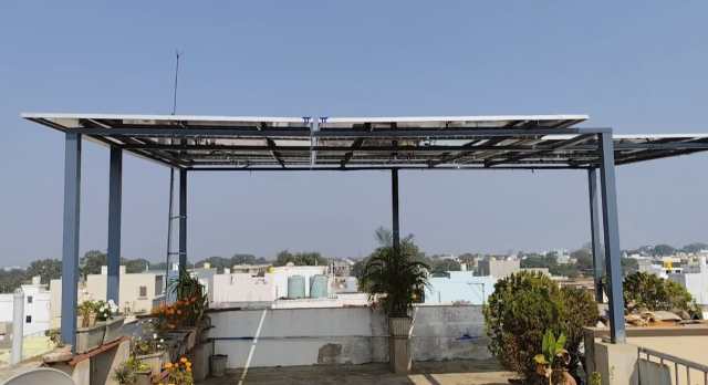 CG News: छत पर बनाए खुद के बिजली घर से अनुराग का घर हुआ रोशन, देखें तस्वीरें