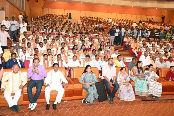 छत्तीसगढ़ स्टेट बेवरेजेस कॉर्पोरेशन के अध्यक्ष के पदभार ग्रहण समारोह में CM साय हुए शामिल, PHOTO