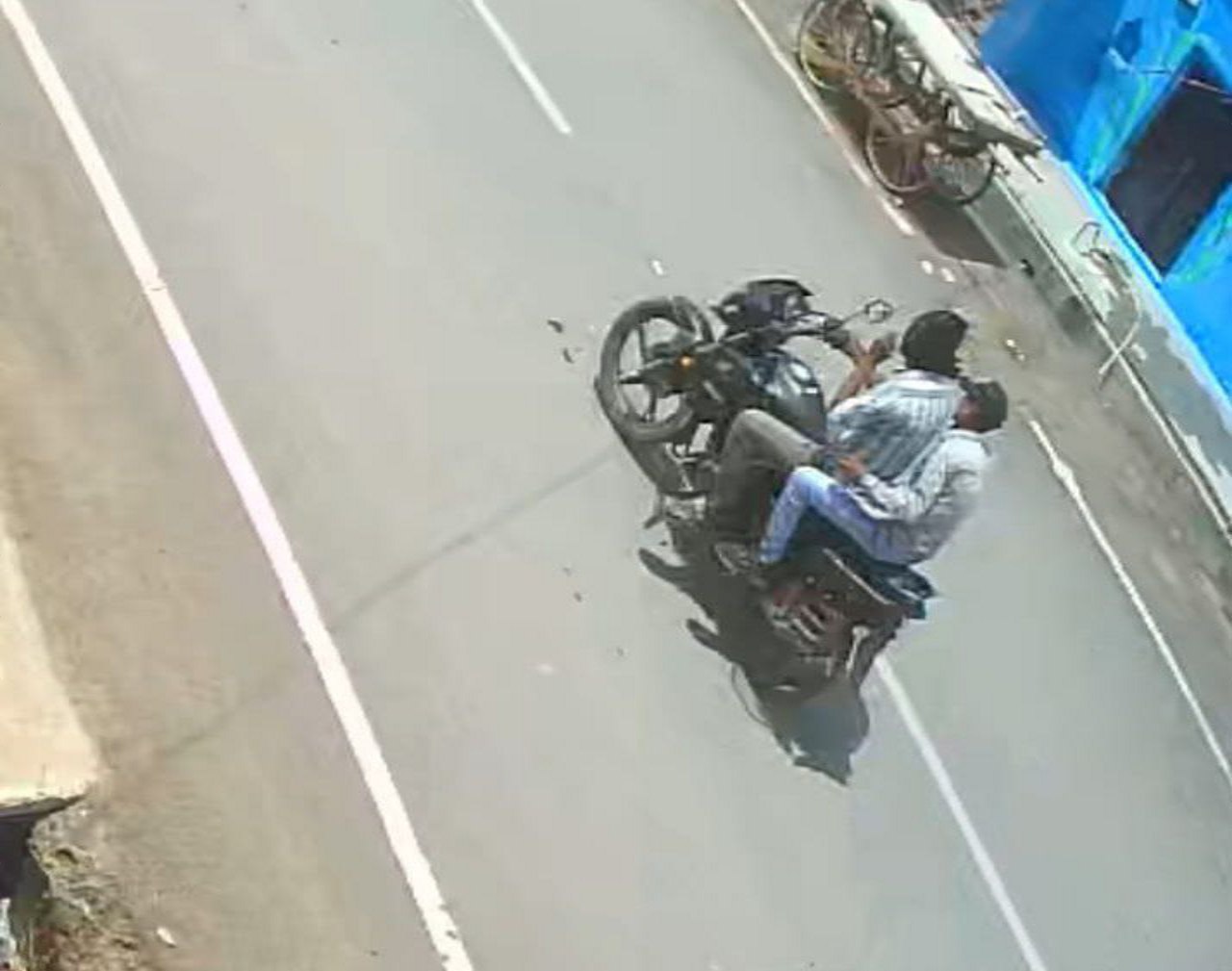 जिले में चोर गिरोहों को पकड़ने में पुलिस पीछे, इधर, चोरियां बेकाबू