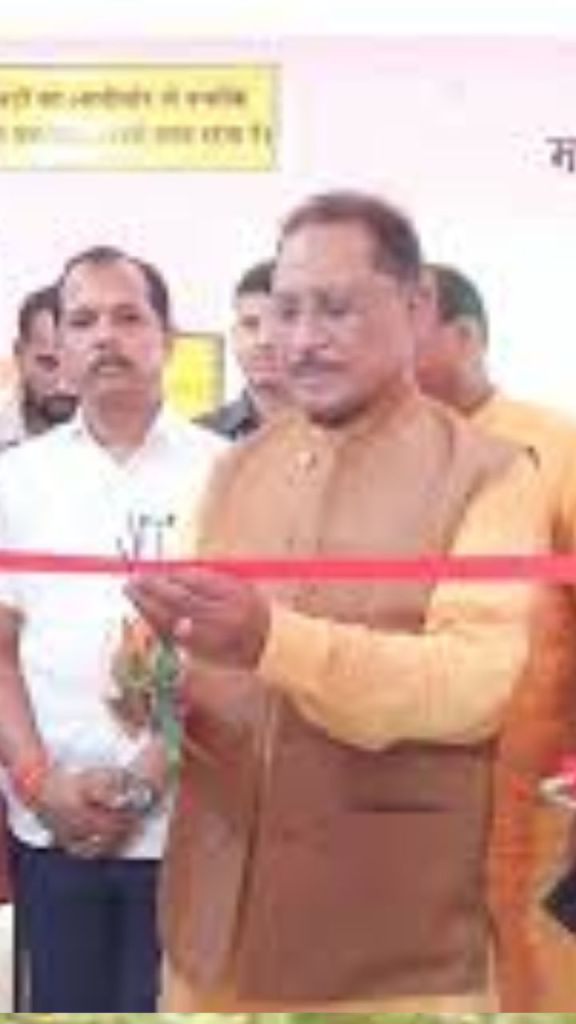 CG News: स्मार्ट स्कूल और स्मार्ट ब्लॉक कार्यक्रम का किया शुभारंभ, जशपुर के 50 स्कूलों को स्मार्ट किट