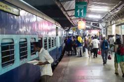 रेल सफर हुआ महंगा, एटीएम से पैसे निकालने में भी खाली होगी जेब, 1 जुलाई से बदल
रहे ये नियम - image