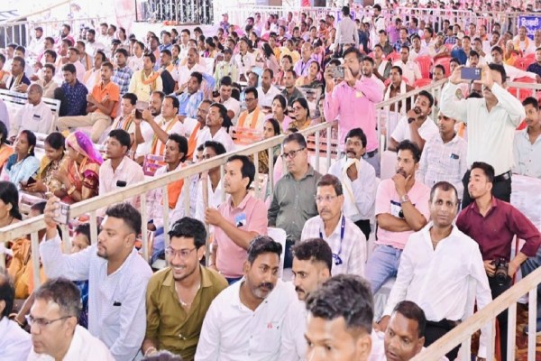 CM साय ने बुद्ध महोत्सव के लिए 25 लाख की घोषणा की, 94 करोड़ के कामों का लोकार्पण-भूमिपूजन भी... देखें Photos
