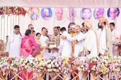 CM साय ने बुद्ध महोत्सव के लिए 25 लाख की घोषणा की, 94 करोड़ के कामों का
लोकार्पण-भूमिपूजन भी… देखें Photos - image