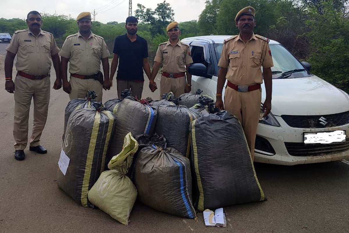 पुलिस और तस्करों में फायरिंग… एक गिरफ्तार, दूसरा फरार, जब्त कार में मिला नशे का
जखीरा