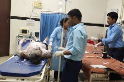 स्कूल आया और पेट्रोल छिड़कर लगा ली आग… लोगों ने बचाया, हालत गंभीर - image
