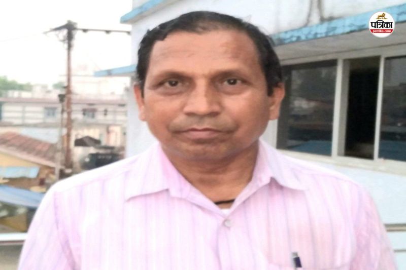 Accountant cut by train