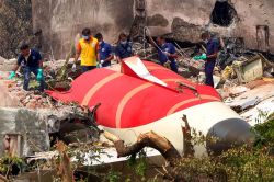 Air India Plane Crash: विमान हादसे में इस 23 वर्षीय क्रिकेटर की भी हुई मौत, शोक
में डूबी टीम ने दी श्रद्धांजलि - image