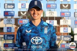 ICC Rankings: स्मृति मंधाना टॉप-10 में एक मात्र भारतीय बल्लेबाज, एमी जोन्स ने
लगाई लंबी छलांग - image