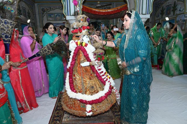 diya kumar at teej festival in jaipur
